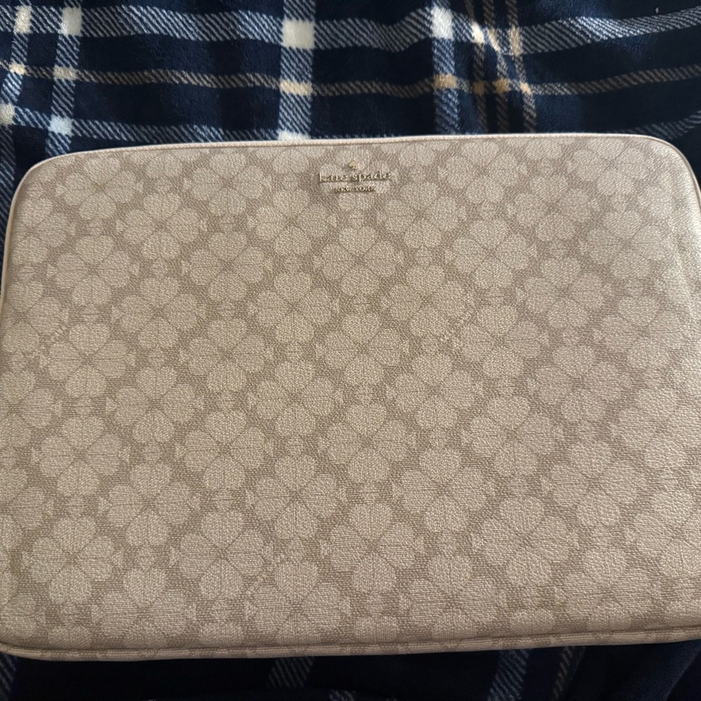 Kate Spade Cream Patterned Laptop Sleeve